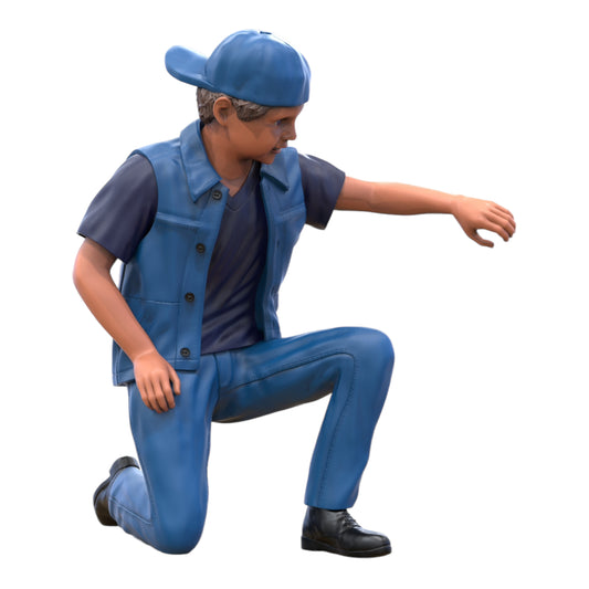 Product photo diorama and model building miniature figure: Young kneeling