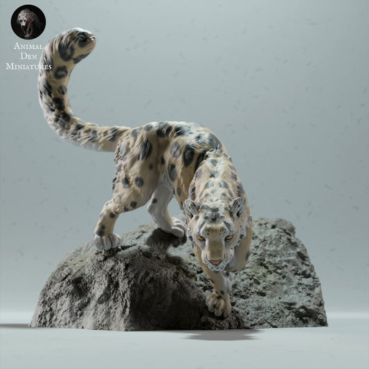 Product photo Animal Figure Diorama, Model Building: 0: Wild Animal Figure: Snow Leopard on Rock (Ref 01_01_47)