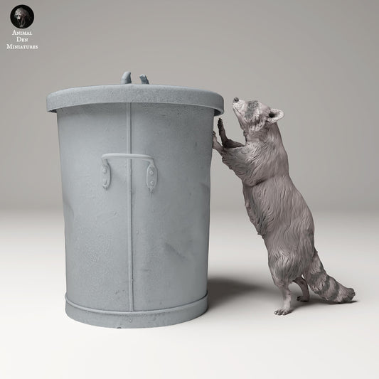 Product photo Animal Figure Diorama, Model Building: 0: Wildlife Figure: Raccoon standing on trash (Ref 24_09_07)
