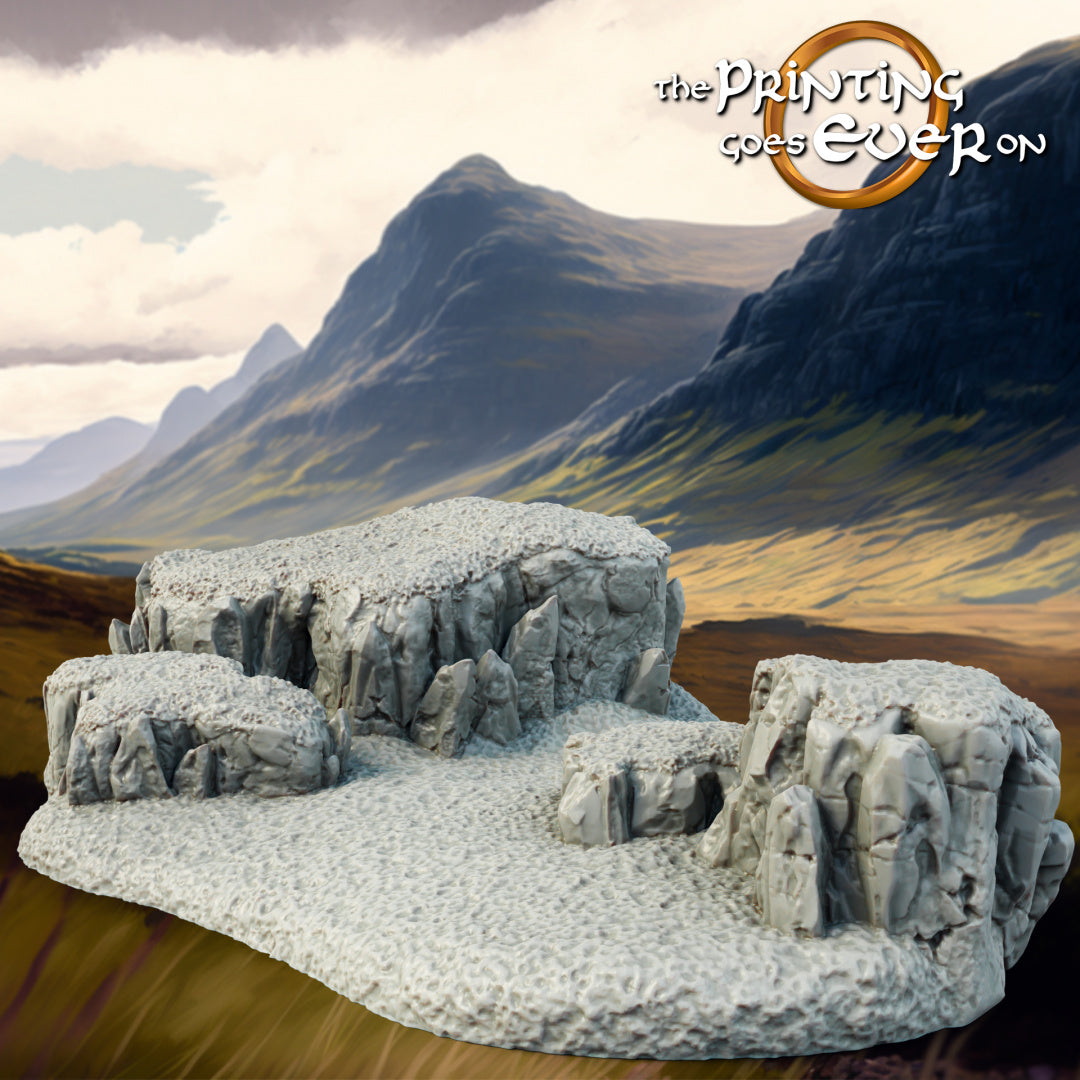 Product photo Tabletop 28mm The Printing Goes Ever On (TPGEO) 0: Hill Terrain Type E - Gentle Rise in Grassland - Rocks