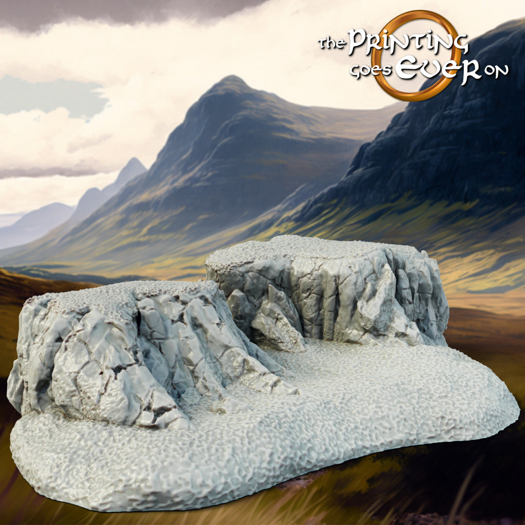 Product photo Tabletop 28mm The Printing Goes Ever On (TPGEO) 0: Hill Terrain Type F - Gentle Rise in Grassland - Rocks
