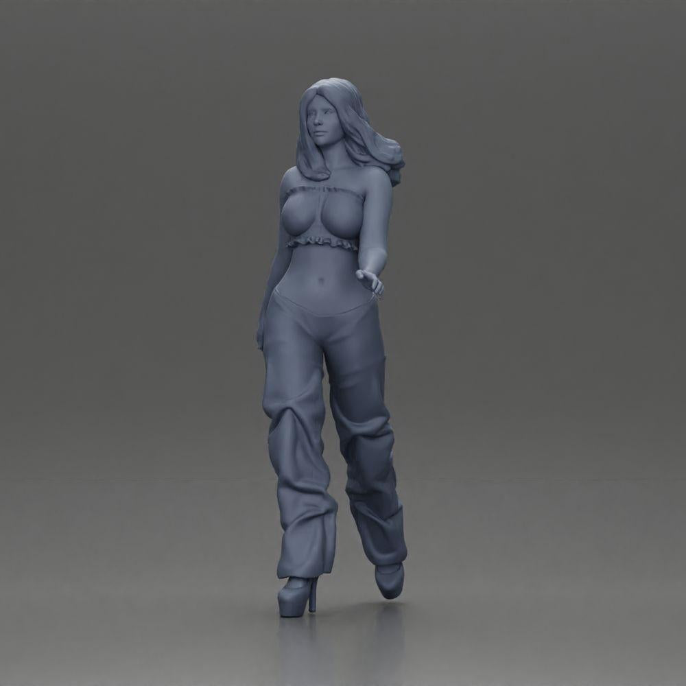 Diorama model building product photo 11: Diorama figure: miniature figure woman in walking pose, green-red, crop top, wide pants, pumps (Ref No. A141)