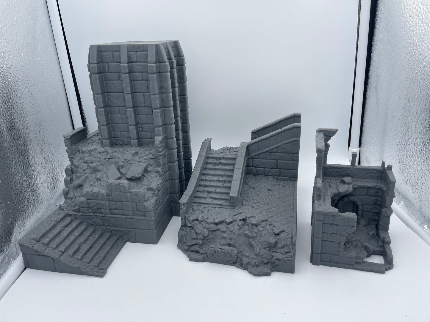 Product photo Tabletop 28mm The Printing Goes Ever On (TPGEO) 0: Ruined medieval tower - Remains of military building - Destroyed outpost