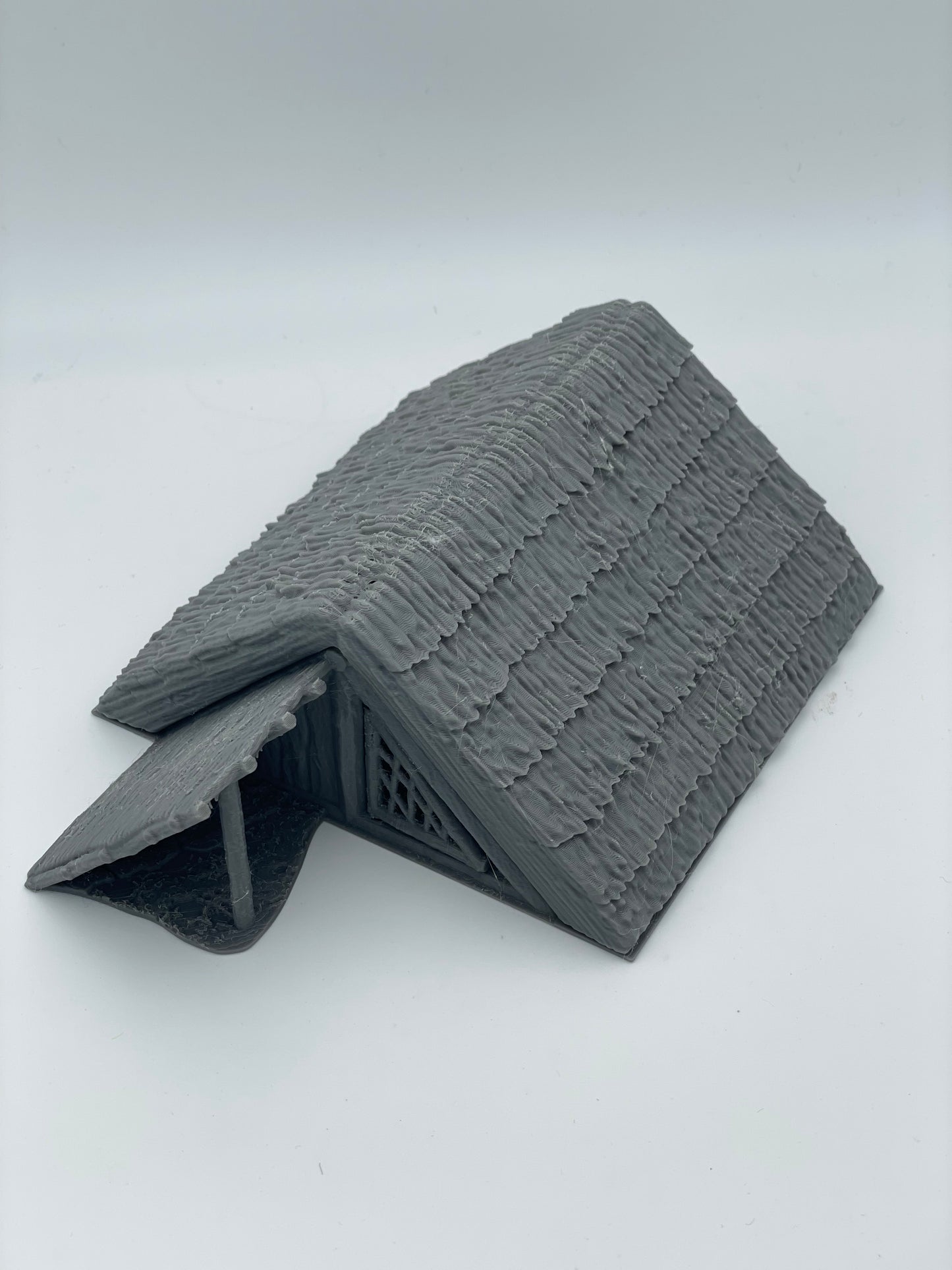 Product photo Tabletop 28mm The Printing Goes Ever On (TPGEO) 0: Native Hut A - Primitive Dwelling with Thatch Roof - Indigenous House