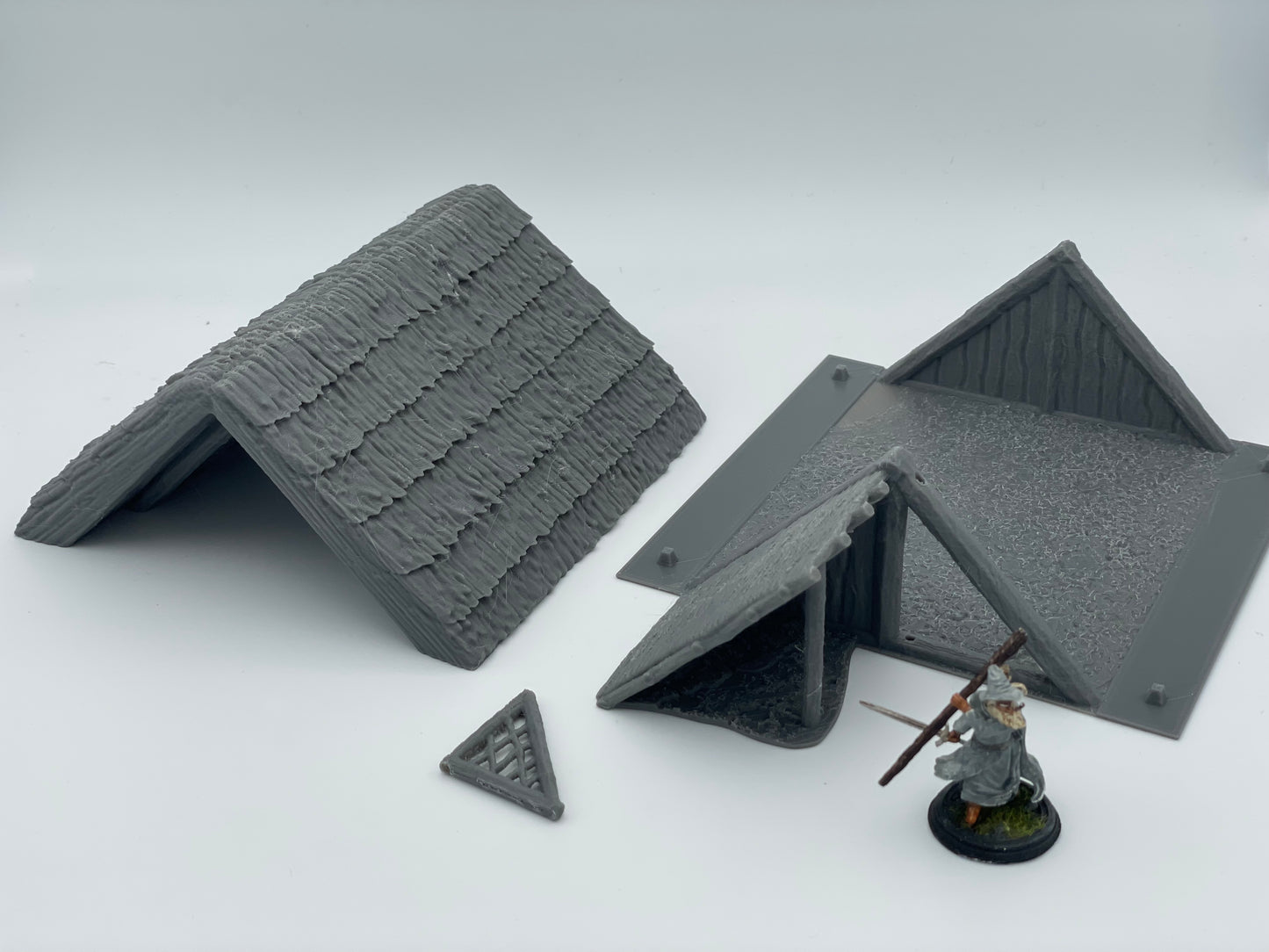 Product photo Tabletop 28mm The Printing Goes Ever On (TPGEO) 0: Native Hut A - Primitive Dwelling with Thatch Roof - Indigenous House