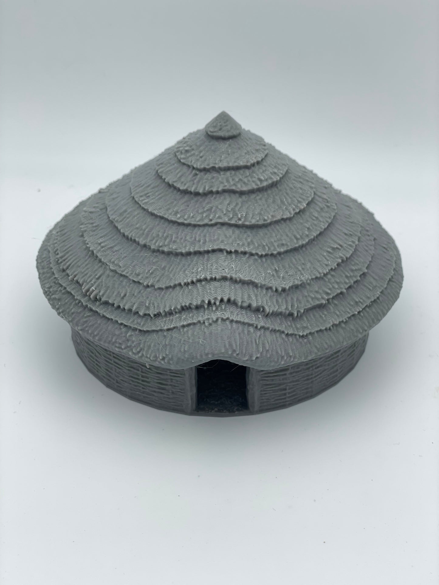 Product photo Tabletop 28mm The Printing Goes Ever On (TPGEO) 0: Native Hut B - Primitive Dwelling with Thatched Roof - Indigenous House