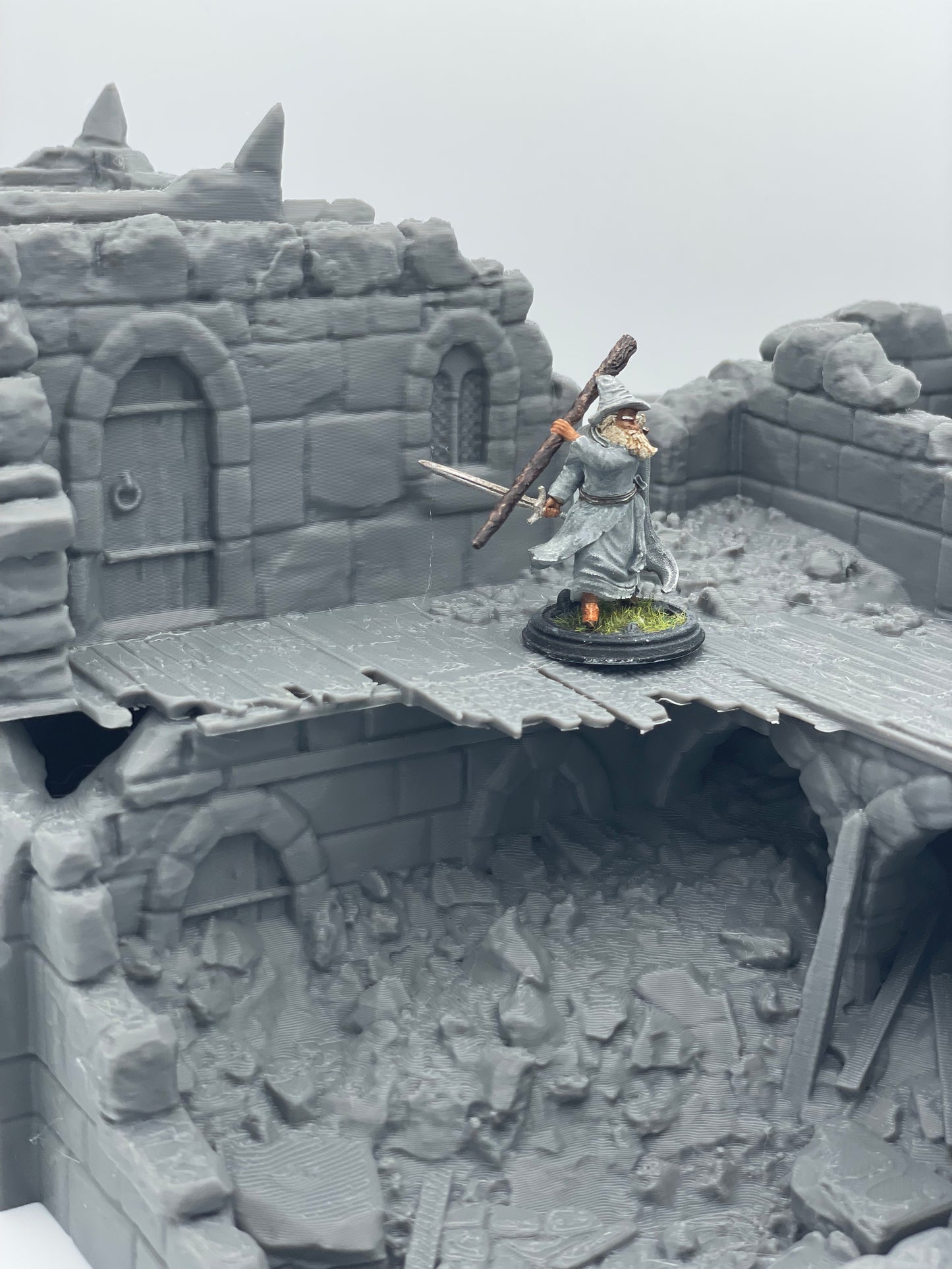 Product photo Tabletop 28mm The Printing Goes Ever On (TPGEO) 0: Ruins of medieval dwelling C - Remains of a building from the human realm Gonthan