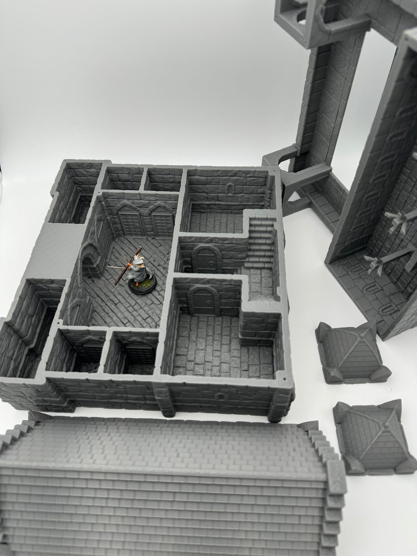 Product photo Tabletop 28mm The Printing Goes Ever On (TPGEO) 0: Ivory City Barracks - Kingdom of Gonthan - Tabletop Terrain