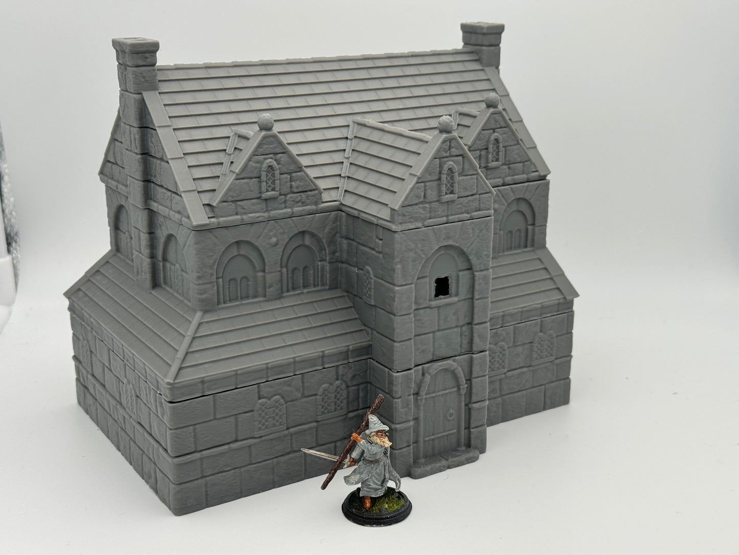 Product photo Tabletop 28mm The Printing Goes Ever On (TPGEO) 0: Inn Ivory City - Kingdom of Gonthan Building - Inn Tabletop Terrain