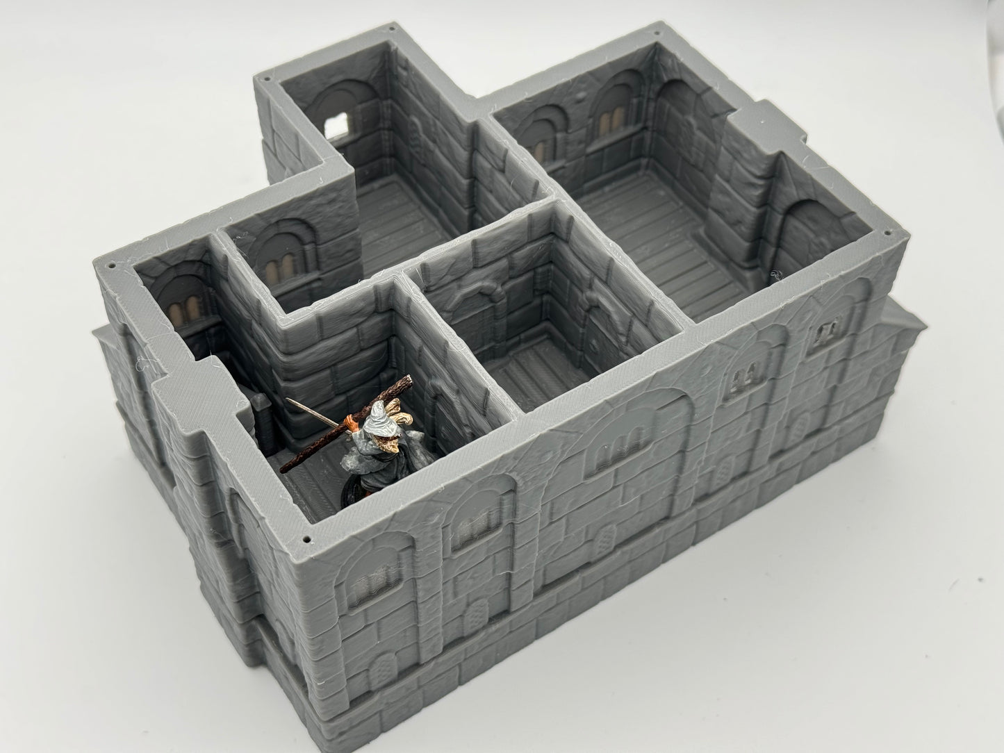 Product photo Tabletop 28mm The Printing Goes Ever On (TPGEO) 0: Inn Ivory City - Kingdom of Gonthan Building - Inn Tabletop Terrain