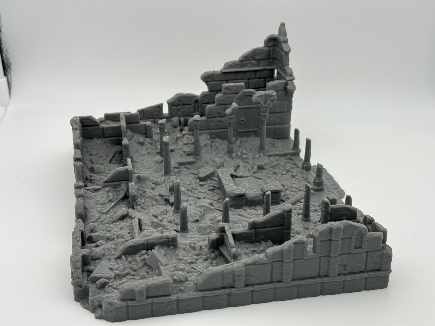 Product photo Tabletop 28mm The Printing Goes Ever On (TPGEO) 0: Hospital Ruins Ivory City - Kingdom of Gonthan - Tabletop Terrain