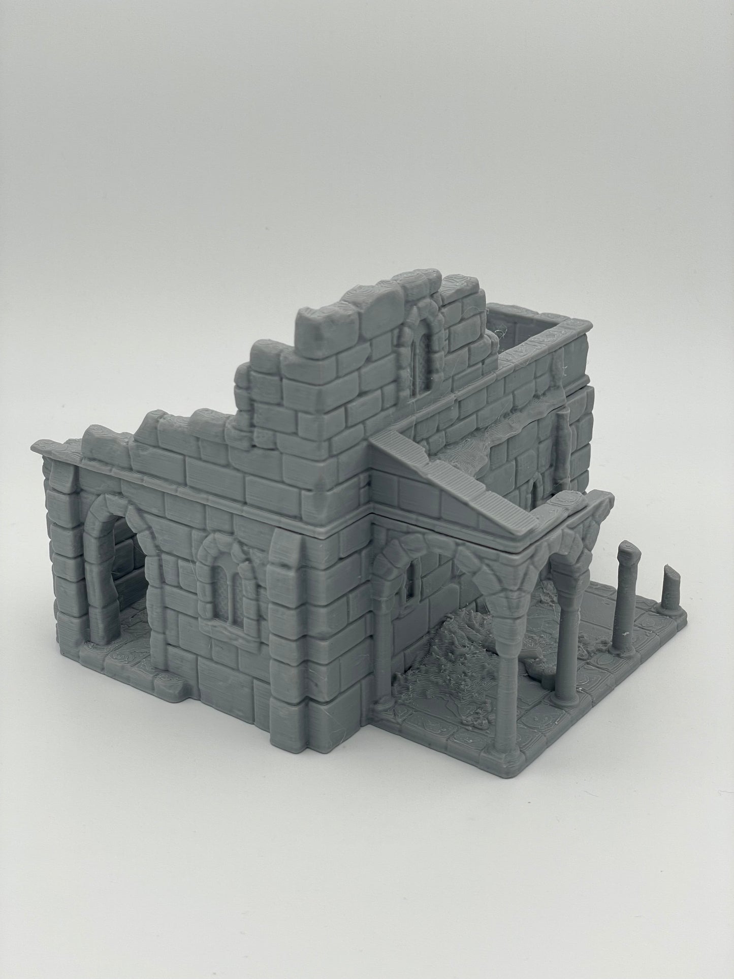Product photo Tabletop 28mm The Printing Goes Ever On (TPGEO) 0: Ruined medieval house A2 - Remains of the building from the human realm Gonthan