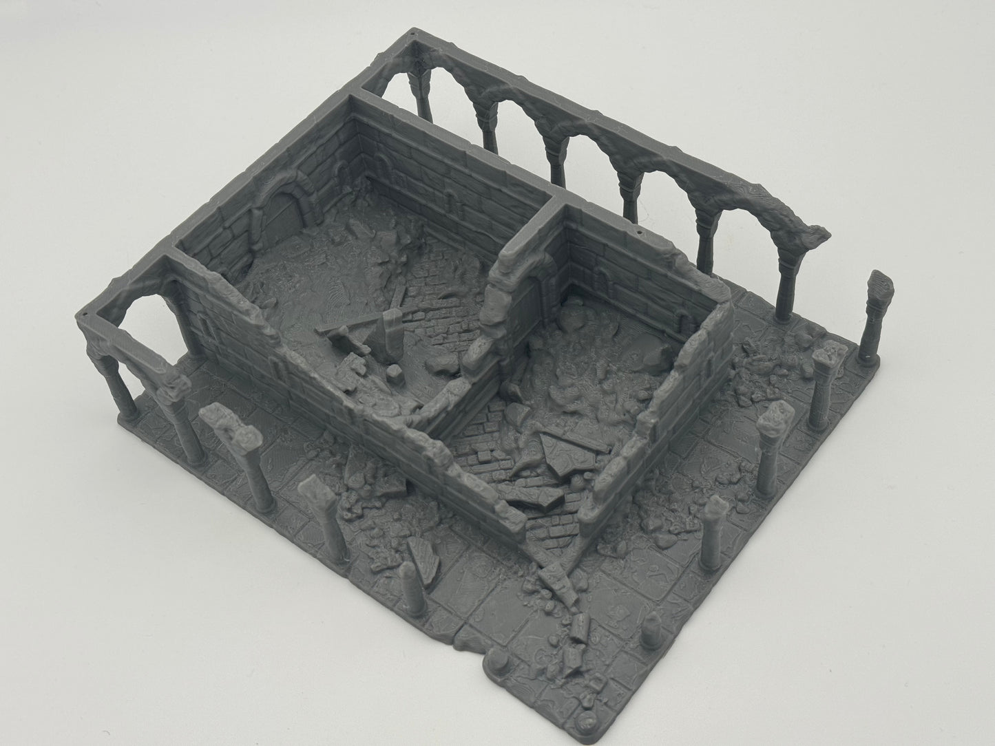 Product photo Tabletop 28mm The Printing Goes Ever On (TPGEO) 0: House A Ruins Ivory City - Kingdom of Gonthan Building - Tabletop Terrain