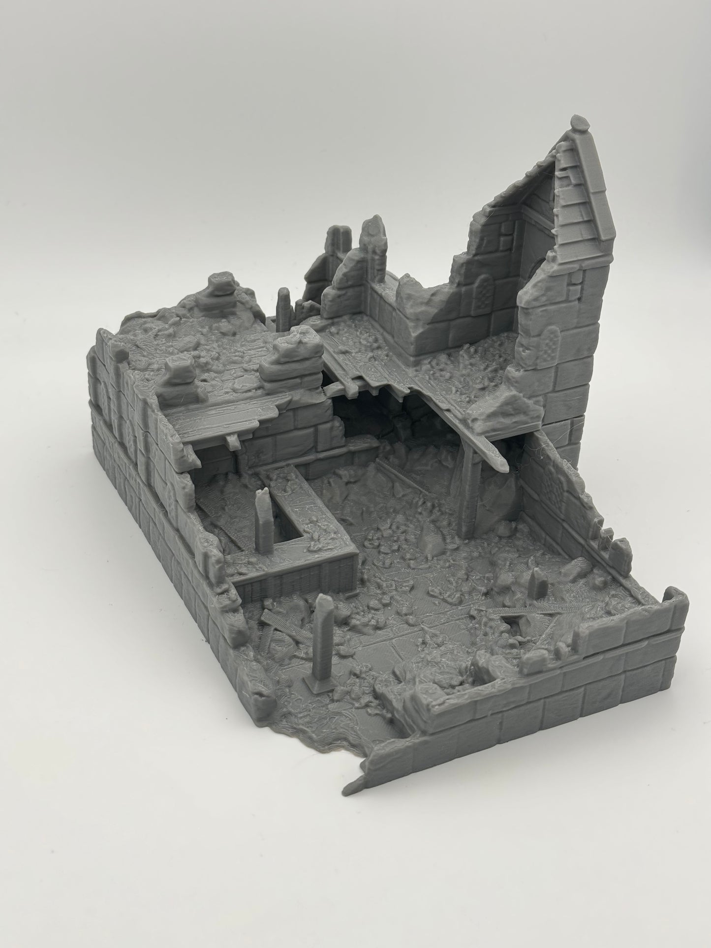 Product photo Tabletop 28mm The Printing Goes Ever On (TPGEO) 0: Inn Ruins Ivory City - Kingdom of Gonthan Building - Inn Tabletop Terrain