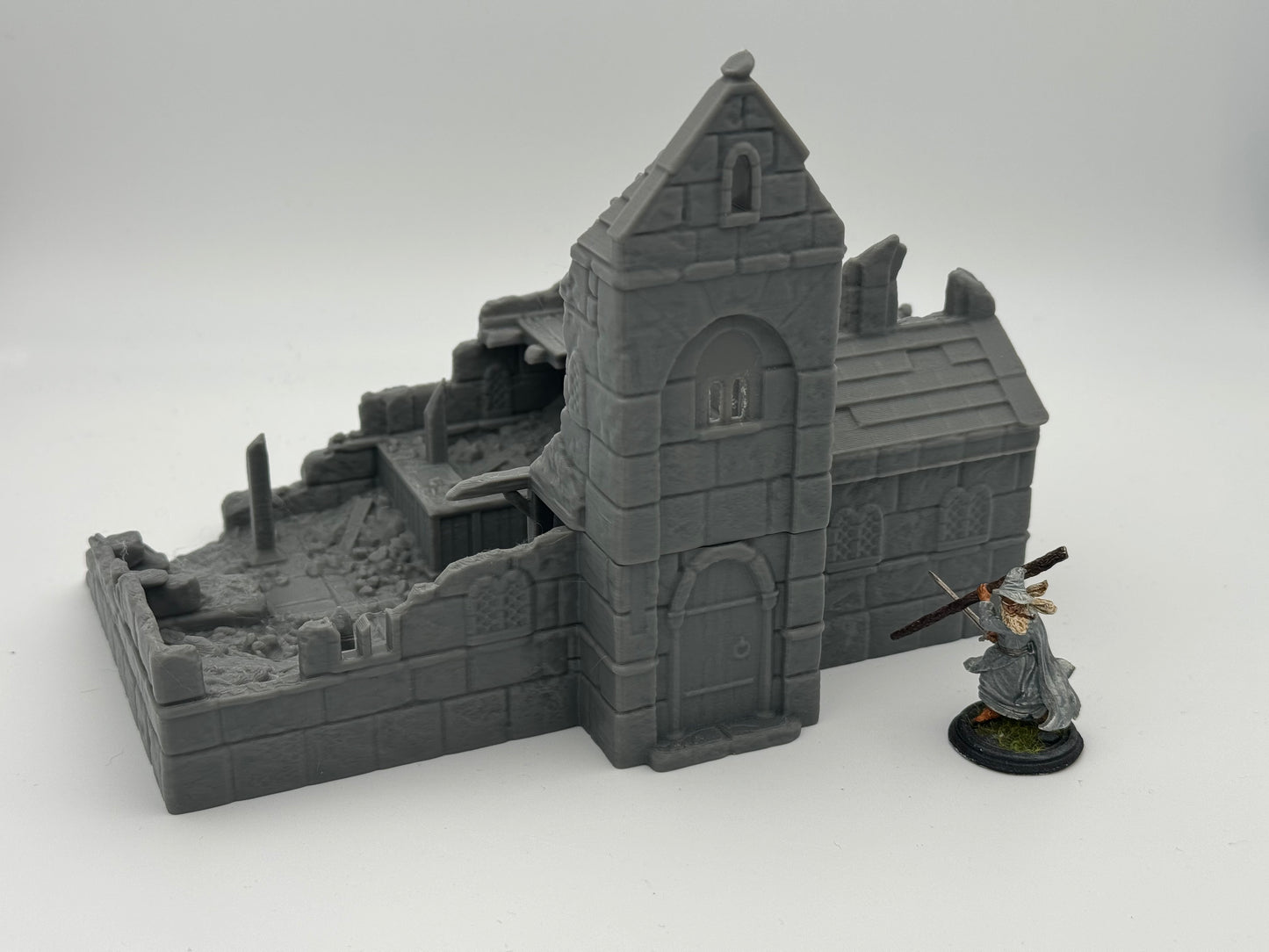 Product photo Tabletop 28mm The Printing Goes Ever On (TPGEO) 0: Inn Ruins Ivory City - Kingdom of Gonthan Building - Inn Tabletop Terrain