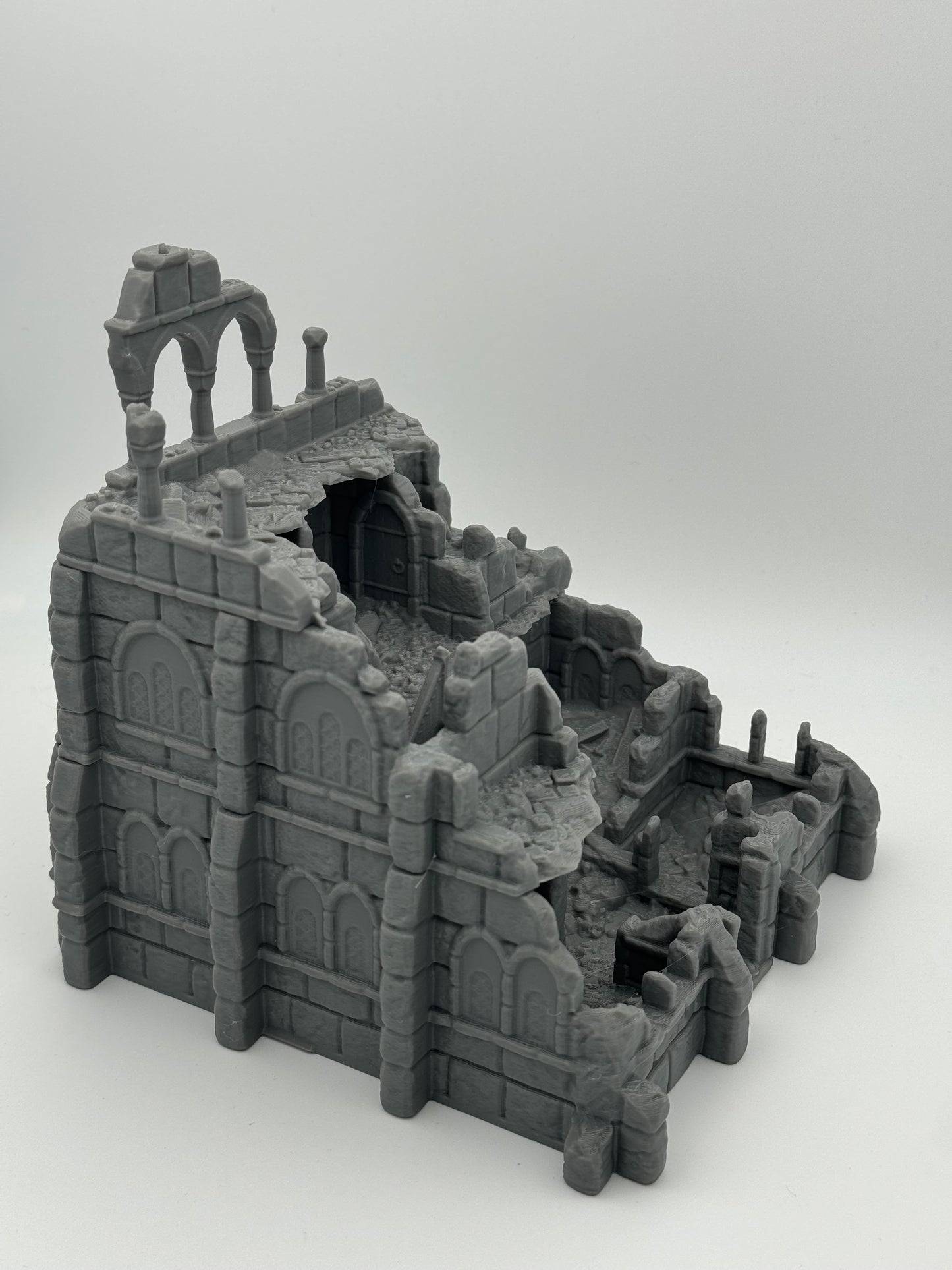 Product photo Tabletop 28mm The Printing Goes Ever On (TPGEO) 0: Warehouse Ruins Ivory City - Kingdom of Gonthan - Warehouse Tabletop Terrain