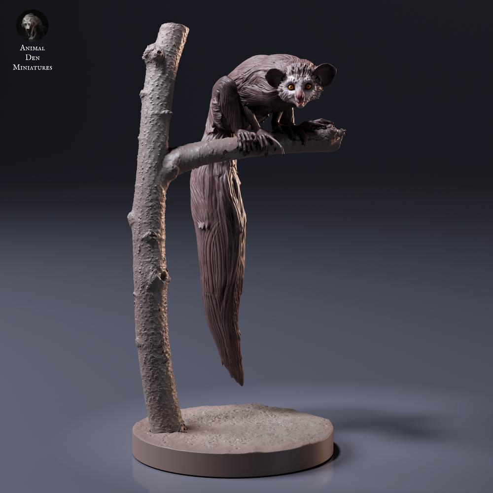 Product photo of animal figure Animal Den Miniatures 7: Wildlife animal figure: aye-aye sitting in a tree (26_10_05)
