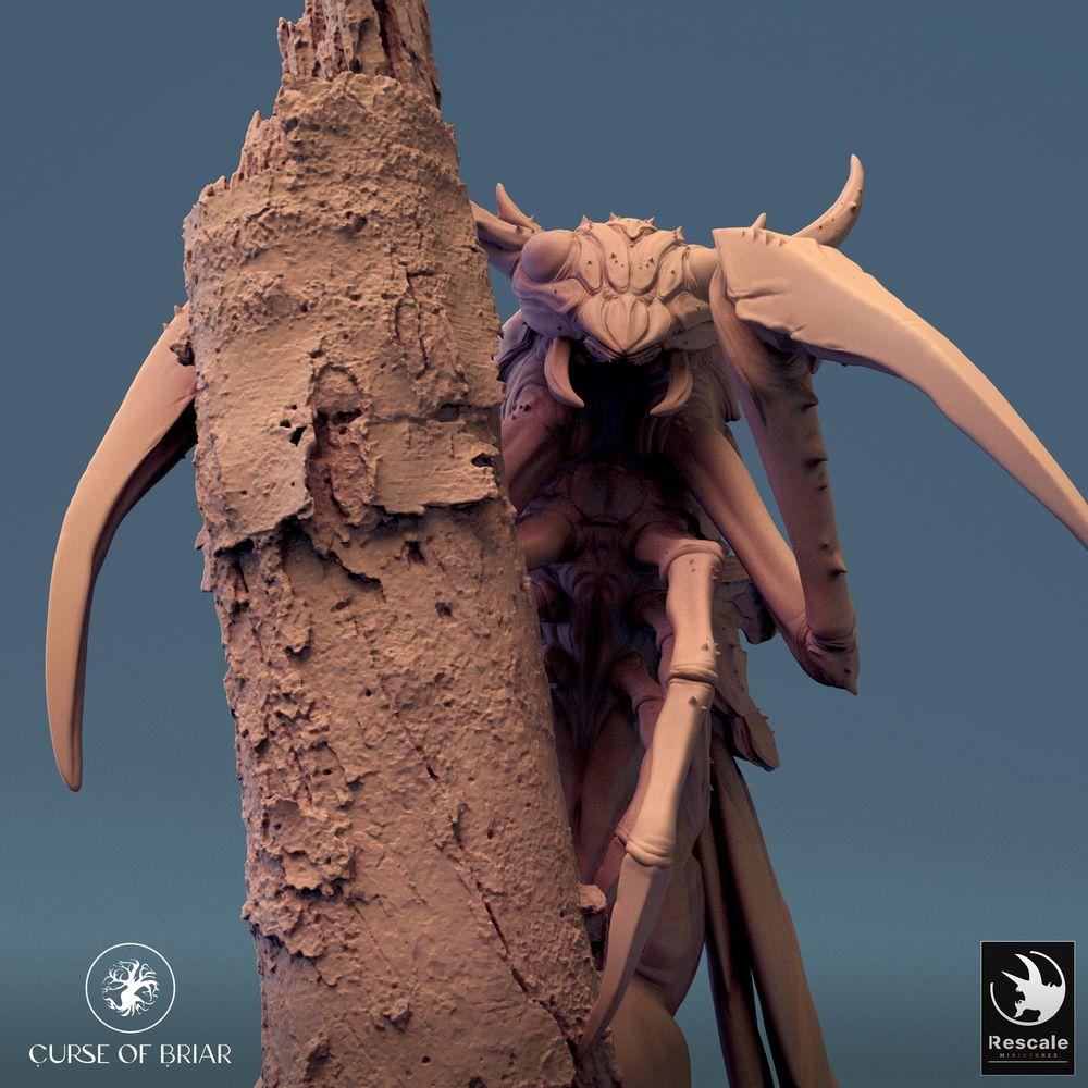 Product photo Tabletop 28mm Lord of the Print (LotP) 0: Tabletop miniature: Skycutter, insectoid forest creature, ambush hunter on tree trunk with scythe claws, mantis/wasp abomination, diorama base (24_07_E7)