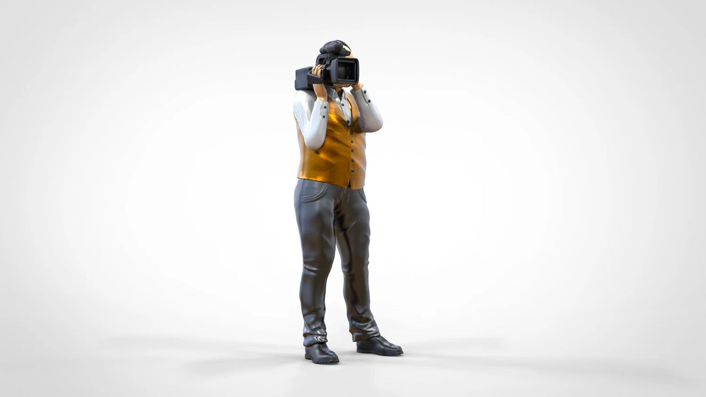 Product photo diorama and model building miniature figure: Reporter team - cameraman with handheld camera