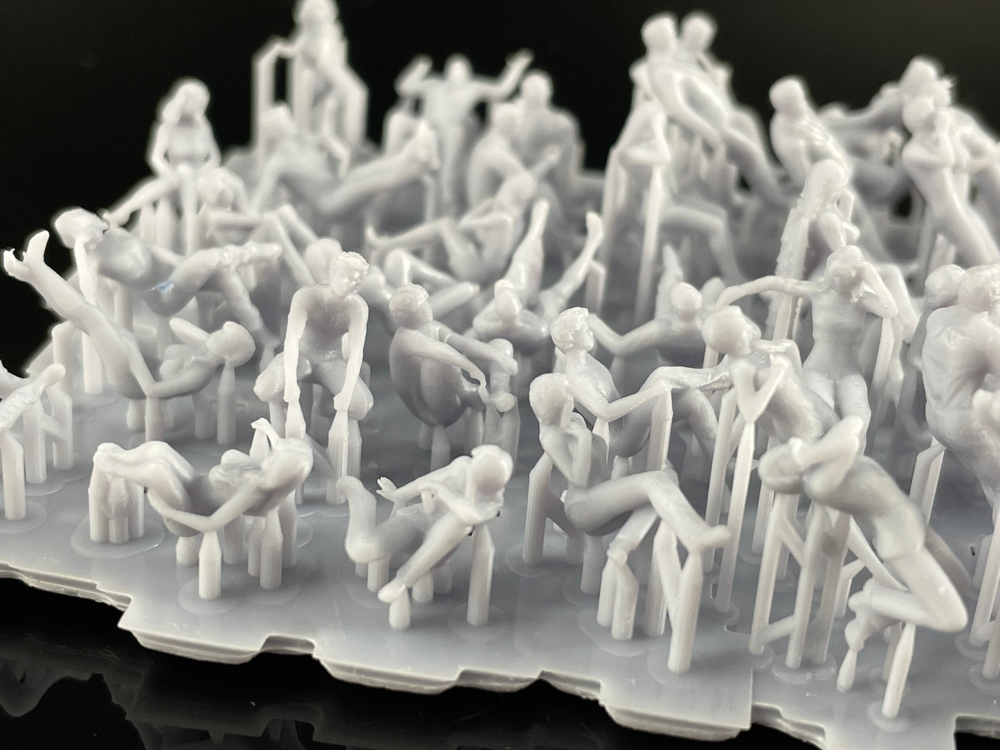 Product photo diorama and model building miniature figure: Spectator set, 60 figures 1:87 - H0 / 1:72 - 25mm