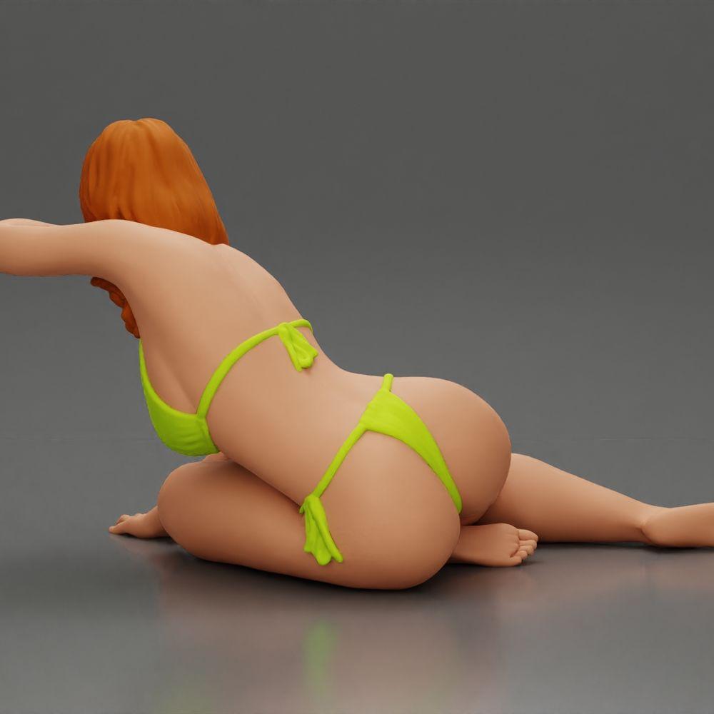 Diorama model building product photo 3: miniature figure: reclining woman in bikini, half propped up on the beach (Ref No. A106)