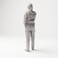 Stehende Figur: Polizist mit Dienstgürtel & Taschenlampe (B019) - Rueckansicht