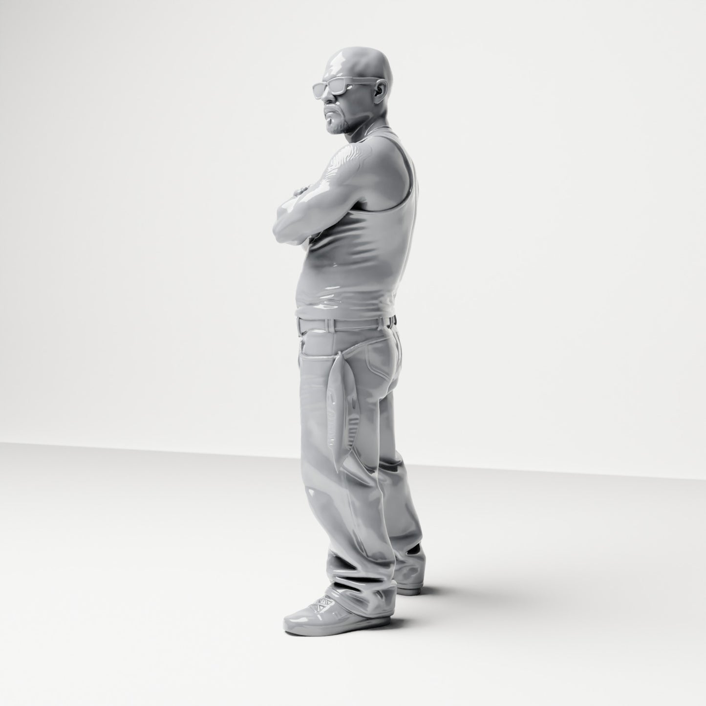 Diorama model building product photo 1: Standing figure: Person with crossed arms, sunglasses & sleeveless top, loose pants (B029)