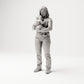 Stehende Figur: Mutter mit Baby auf dem Arm (B047) - Vorderansicht