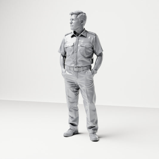 Diorama model kit product photo 0: Standing figure: ship crew member in uniform with epaulettes (B051)