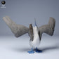 Produktfoto Tier Figur Diorama, Modellbau: 0: Meerestier Figur: Blaufußtölpel – Tanzende Pose (Ref 24_08_08)