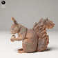 Produktfoto Tier Figur Diorama, Modellbau: 0: Wildtier Figur: Eichhörnchen beim Fressen – Rotes Eichhörnchen (Ref 24_09_02)