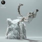 Product photo Animal Figure Diorama, Model Building: 0: Wild Animal Figure: leaping Snow Leopard (Ref 01_01_65)
