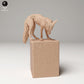 Produktfoto Tier Figur Diorama, Modellbau: 0: Wildtier Figur: Rotfuchs auf Müll (Ref 24_09_03)