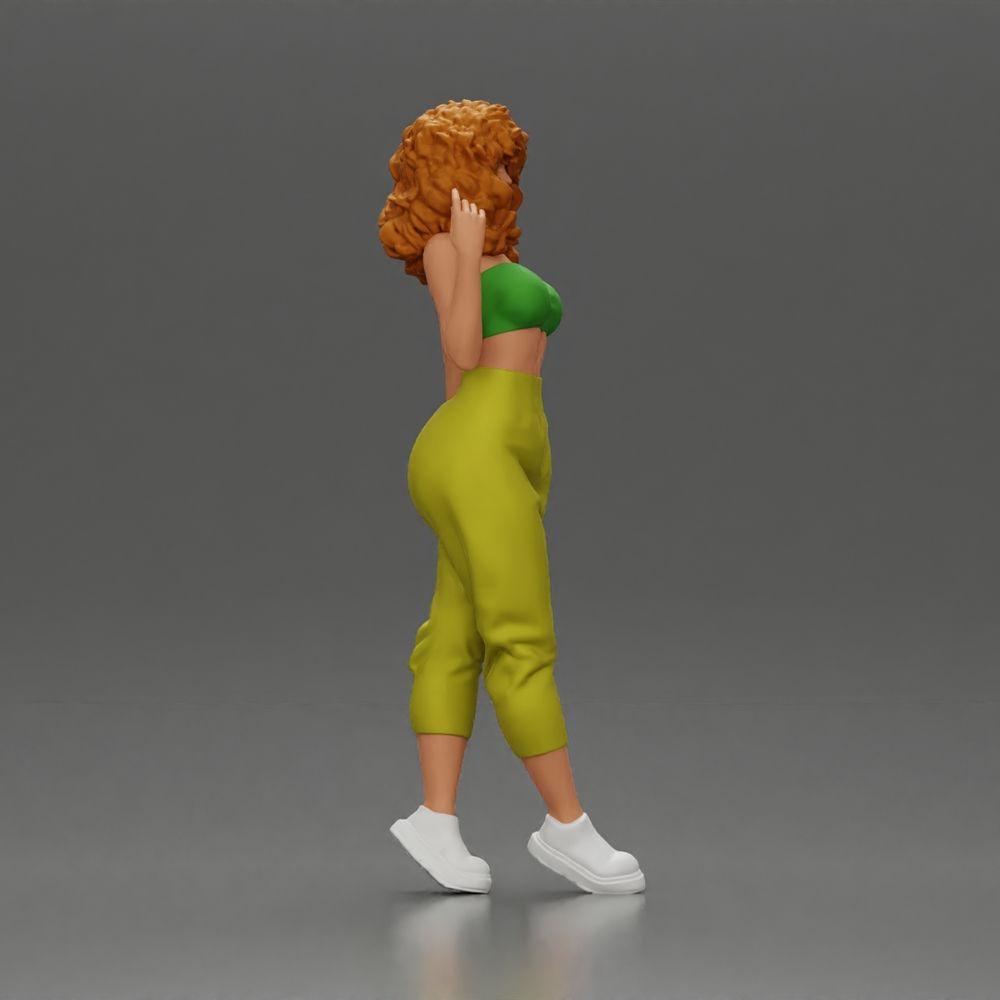 Diorama model building product photo 1: miniature figure: standing woman with curly hair in green outfit, posing (Ref No. A130)