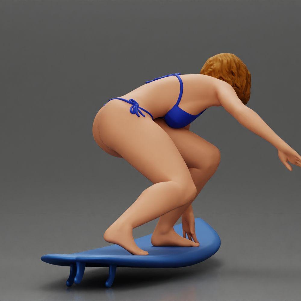 Diorama model building product photo 3: Diorama miniature: Surfer girl kneeling in bikini on surfboard, single (Ref No. A119)
