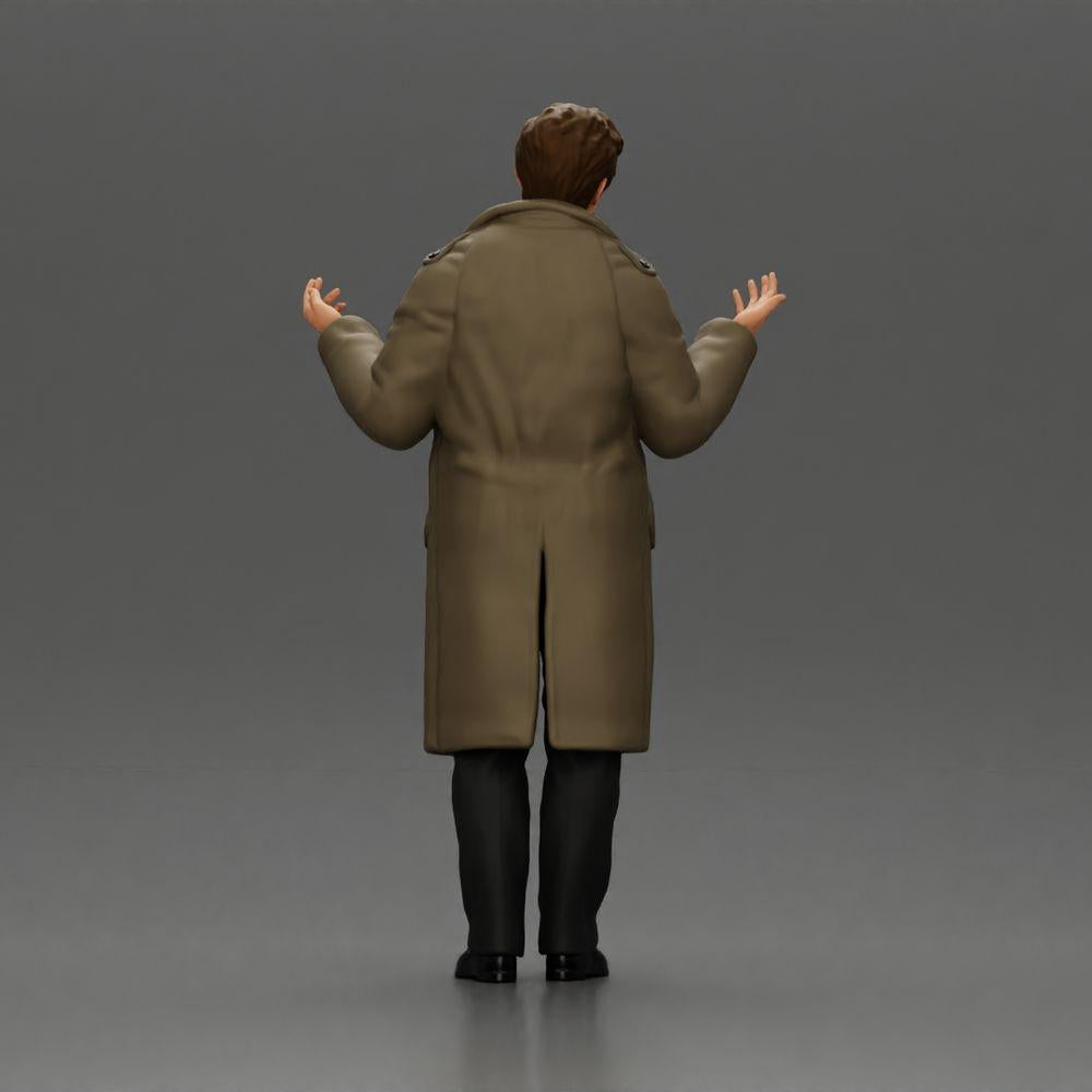 Diorama Modellbau Produktfoto 3: Diorama-Miniaturfigur: Polizeidetektiv im Mantel, stehend mit offenen Händen (Ref Nr. A63)