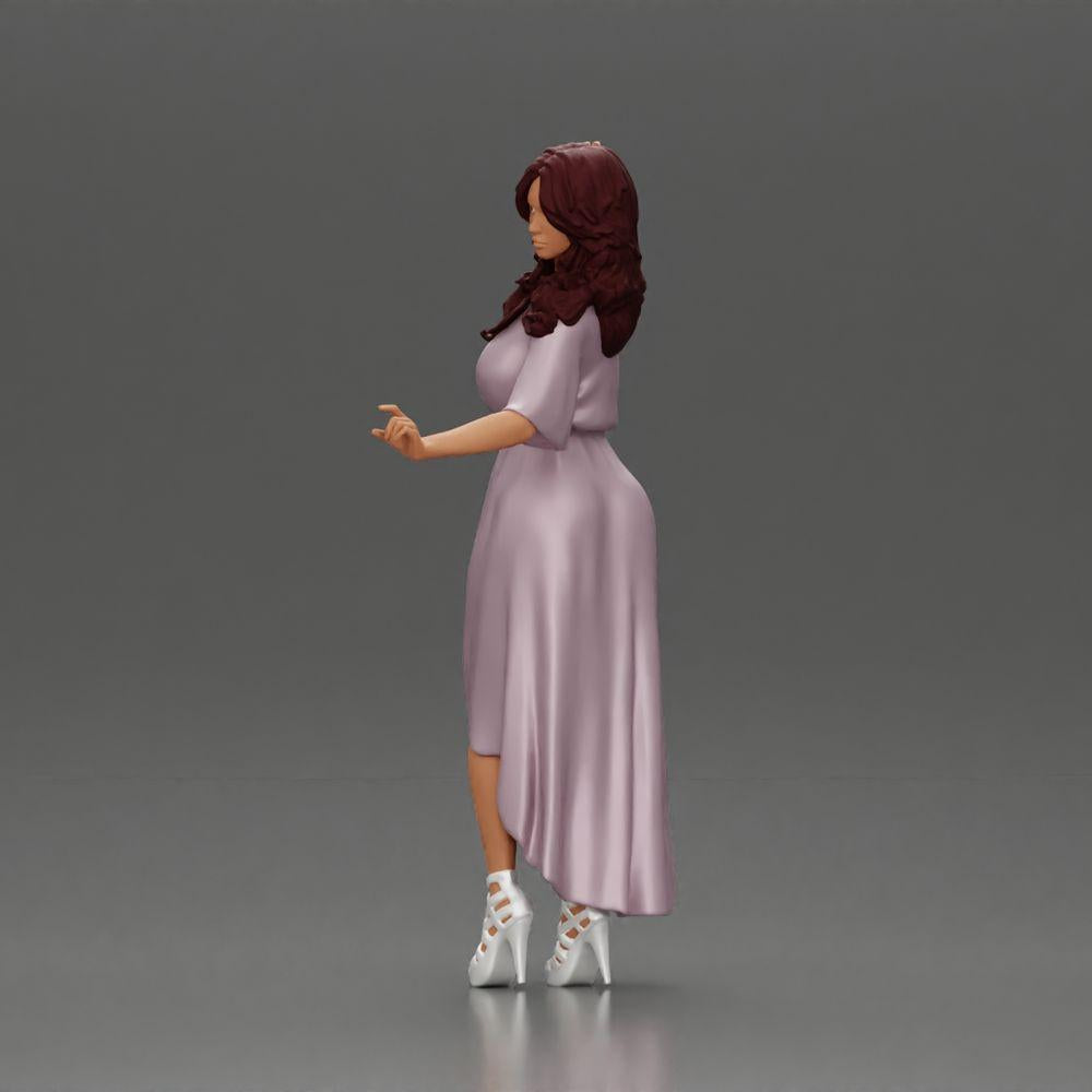 Diorama model building product photo 5: miniature figure: woman in a long wedding dress with high heels, elegantly posing (Ref No. A109)