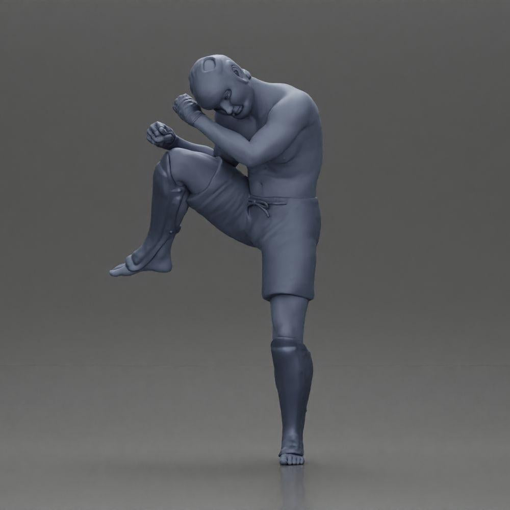 Diorama model building product photo 6: Diorama figure: martial arts miniature, kick pose with headgear, gloves & shin guards (Ref No. A122)