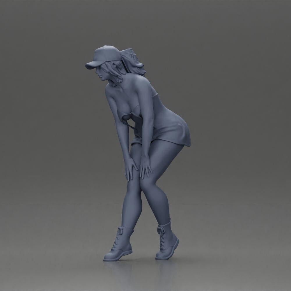 Diorama model building product photo 6: Diorama miniature: bent woman with cap, short top, tight pants & boots (Ref No. A113)