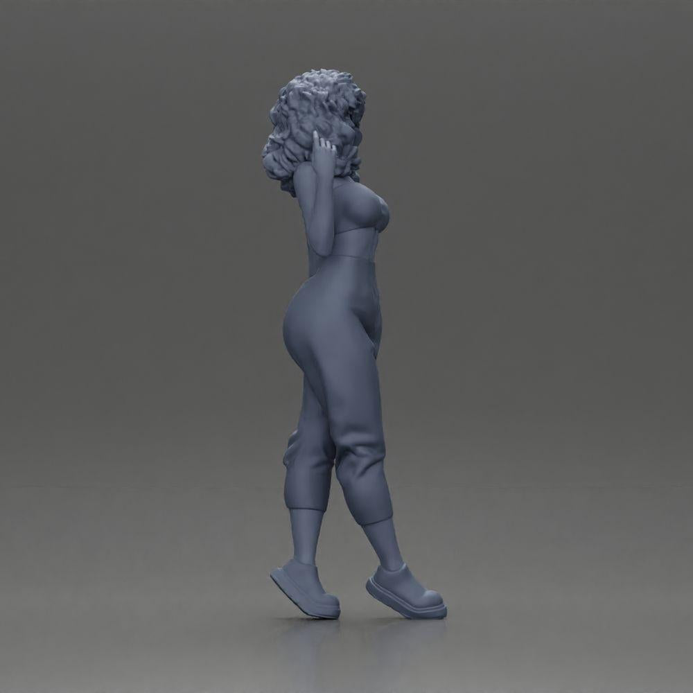 Diorama model building product photo 7: miniature figure: standing woman with curly hair in green outfit, posing (Ref No. A130)