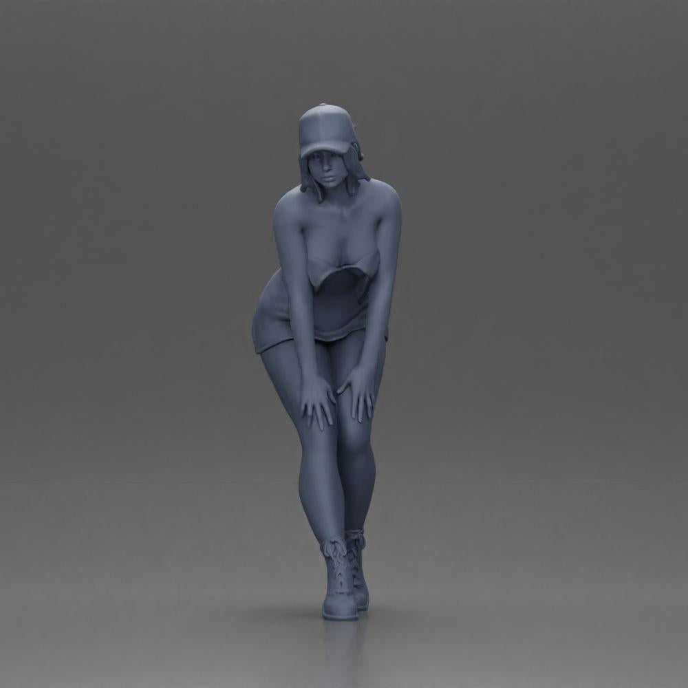 Diorama model building product photo 7: Diorama miniature: bent woman with cap, short top, tight pants & boots (Ref No. A113)