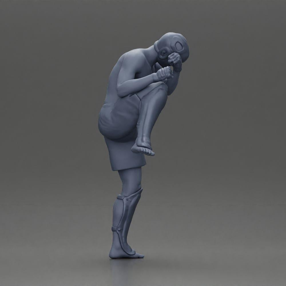 Diorama model building product photo 8: Diorama figure: martial arts miniature, kicking pose with headgear, gloves & shin guards (Ref No. A122)