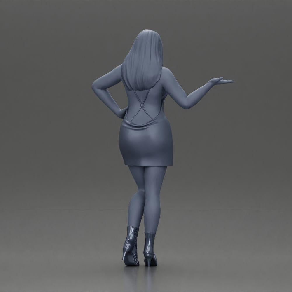 Diorama model building product photo 9: Diorama figure: elegant woman in mini dress, outstretched hand, necklace (Ref No. A118)