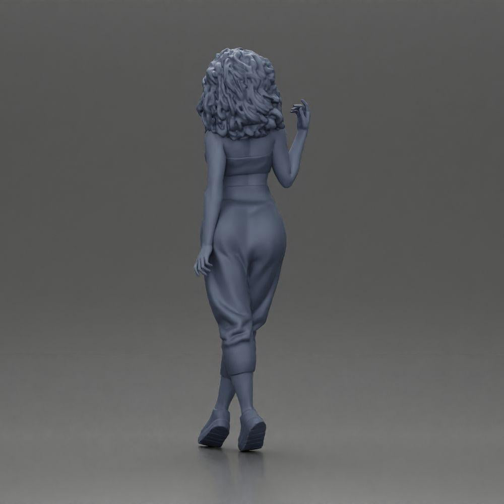 Diorama model building product photo 9: miniature figure: standing woman with curly hair in green outfit, posing (Ref No. A130)