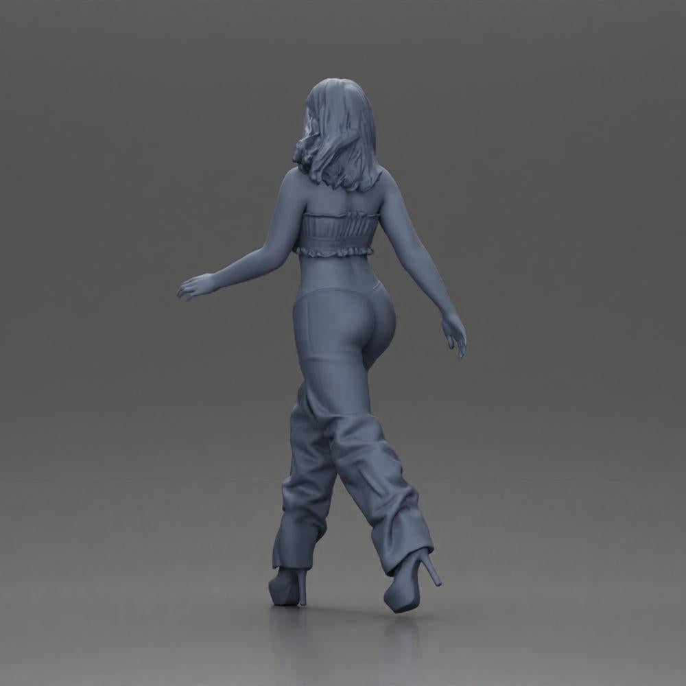 Diorama model building product photo 9: Diorama figure: Miniature figure woman in walking pose, green-red, crop top, wide pants, pumps (Ref No. A141)