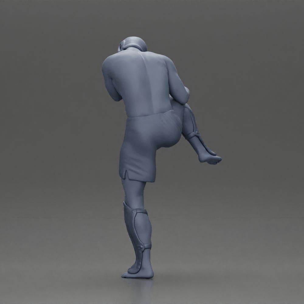 Diorama model building product photo 10: Diorama figure: martial arts miniature, kicking pose with headgear, gloves & shin guards (Ref No. A122)