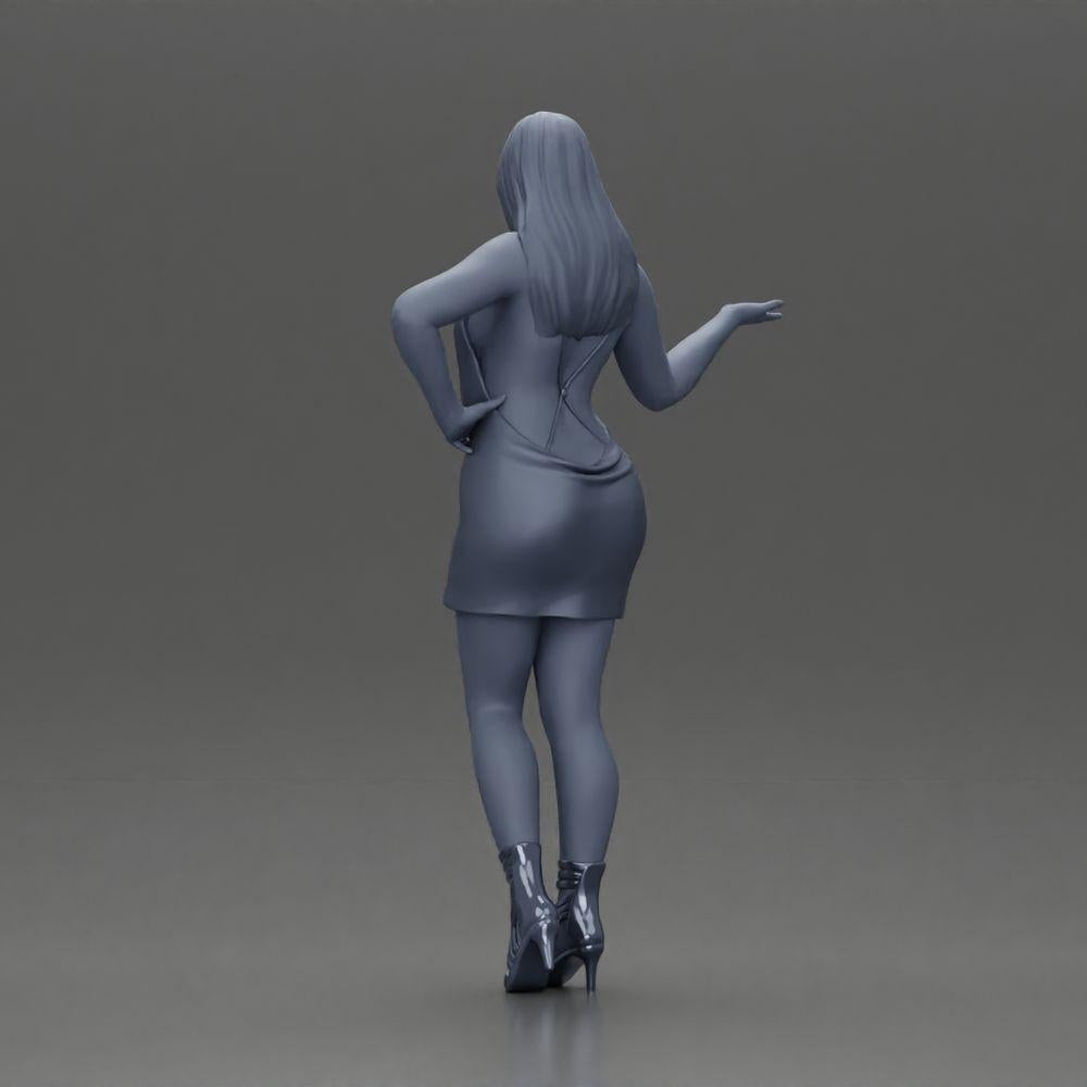 Diorama model building product photo 10: Diorama figure: elegant woman in mini dress, outstretched hand, necklace (Ref No. A118)