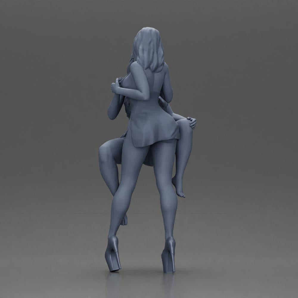 Diorama model building product photo 11: miniature diorama: 2 figures - cap, top & shorts; short dress with platforms (Ref No. A135)