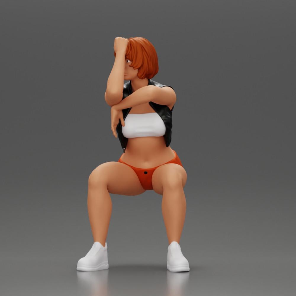 Diorama Modellbau Produktfoto 5: Sitzende Miniaturfigur: Frau mit kurzer Lederjacke, Top, Shorts und Sneakers (Ref Nr. A61)