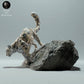 Produktfoto Tier Figur Diorama, Modellbau: 0: Wildtier Figur: Schneeleopard auf Felsen (Ref 01_01_47)